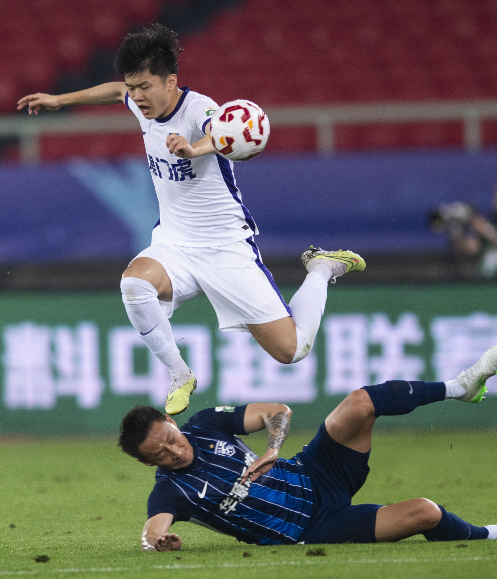 更蕴含了对 更蕴含了对